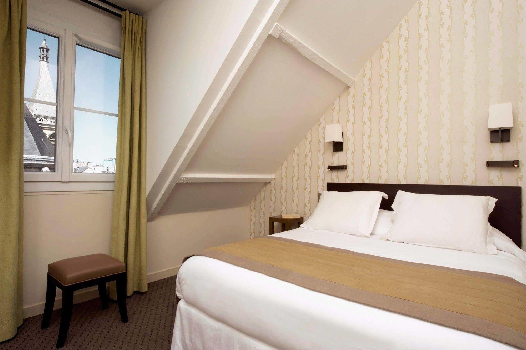 Hotel Henri Iv Rive Gauche Parijs